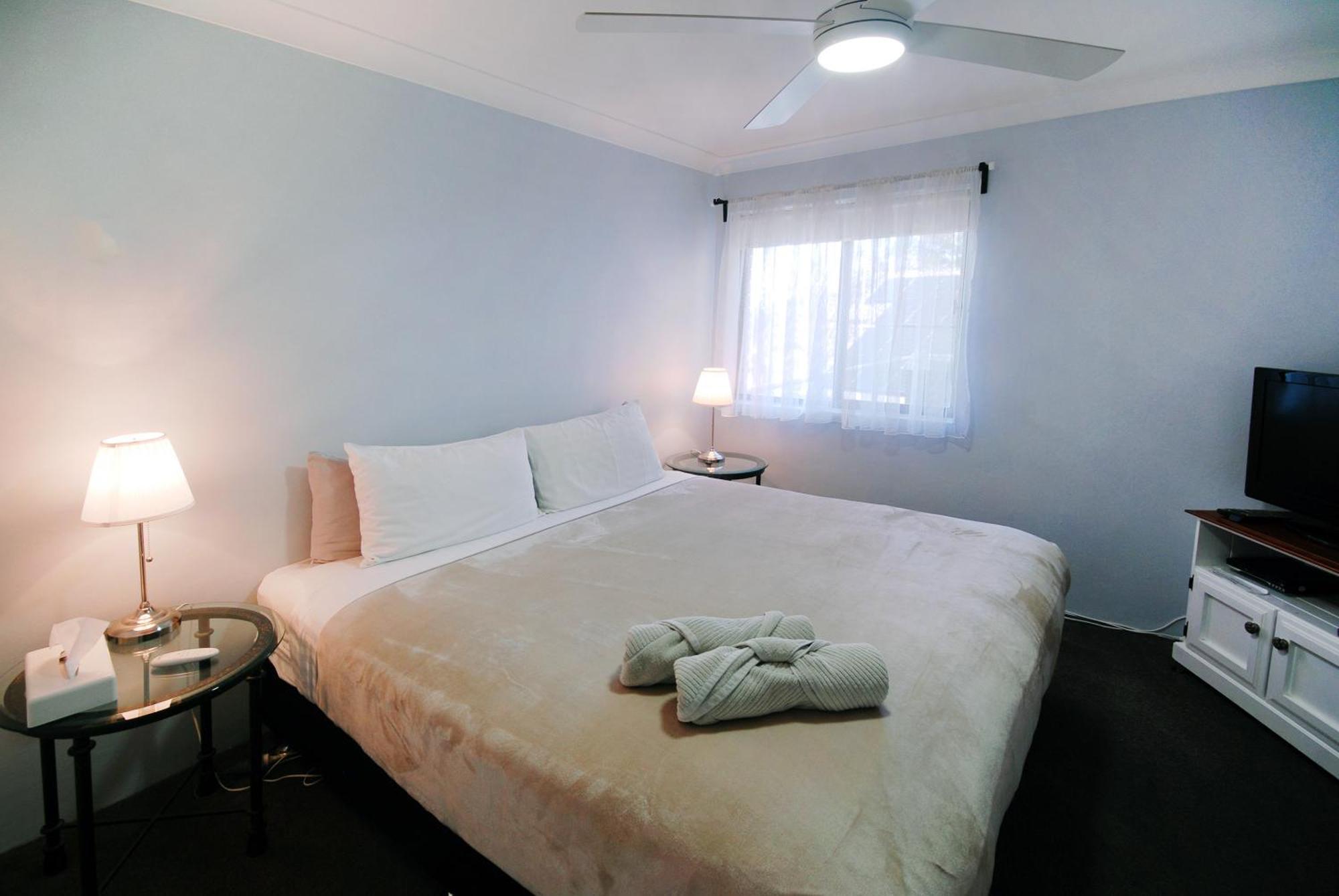 Marcel Towers Holiday Apartments Намбакка-Хедс Экстерьер фото